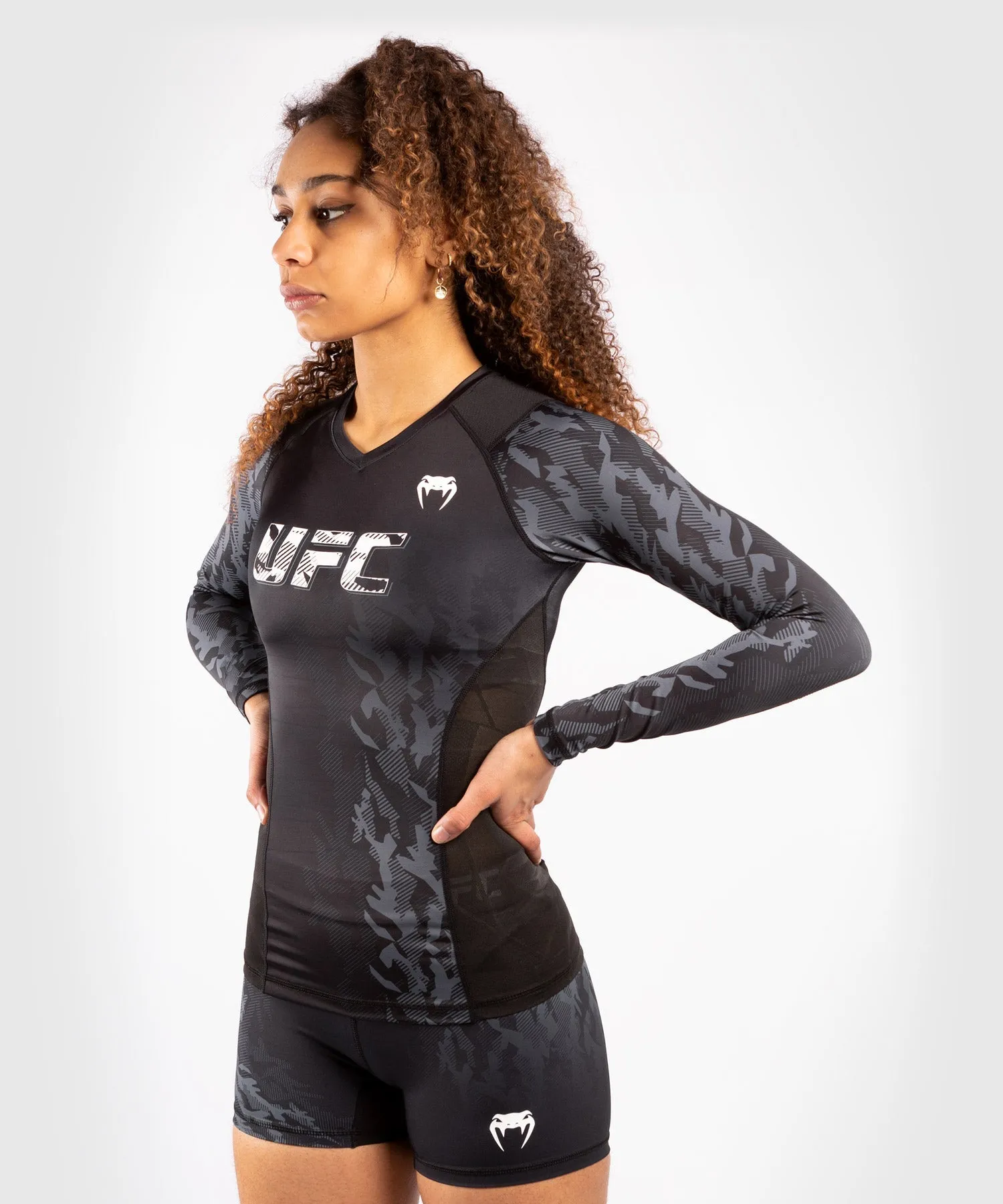 UFC Venum Authentic Fight Week Women's Performance Long Sleeve Rashguard - Black